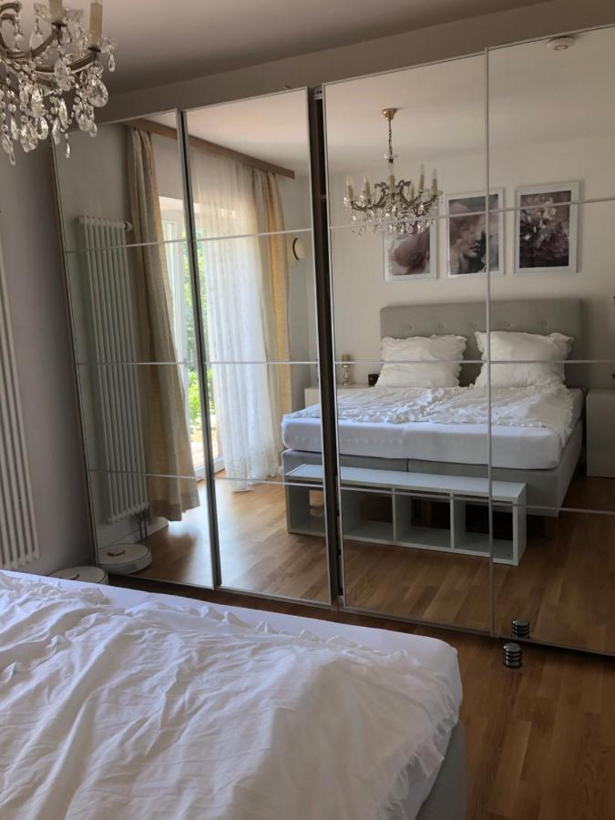 Apartment Im Rosentraum Mit Privater Terasse Baden-Baden Bagian luar foto
